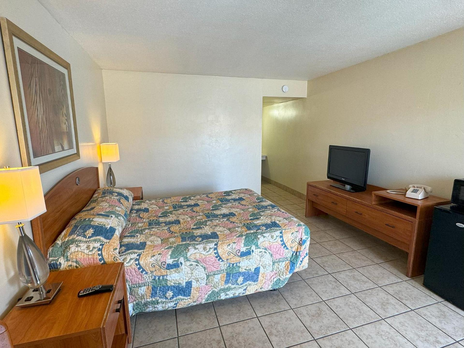 Big Chile Inn & Suites Las Cruces Exterior photo